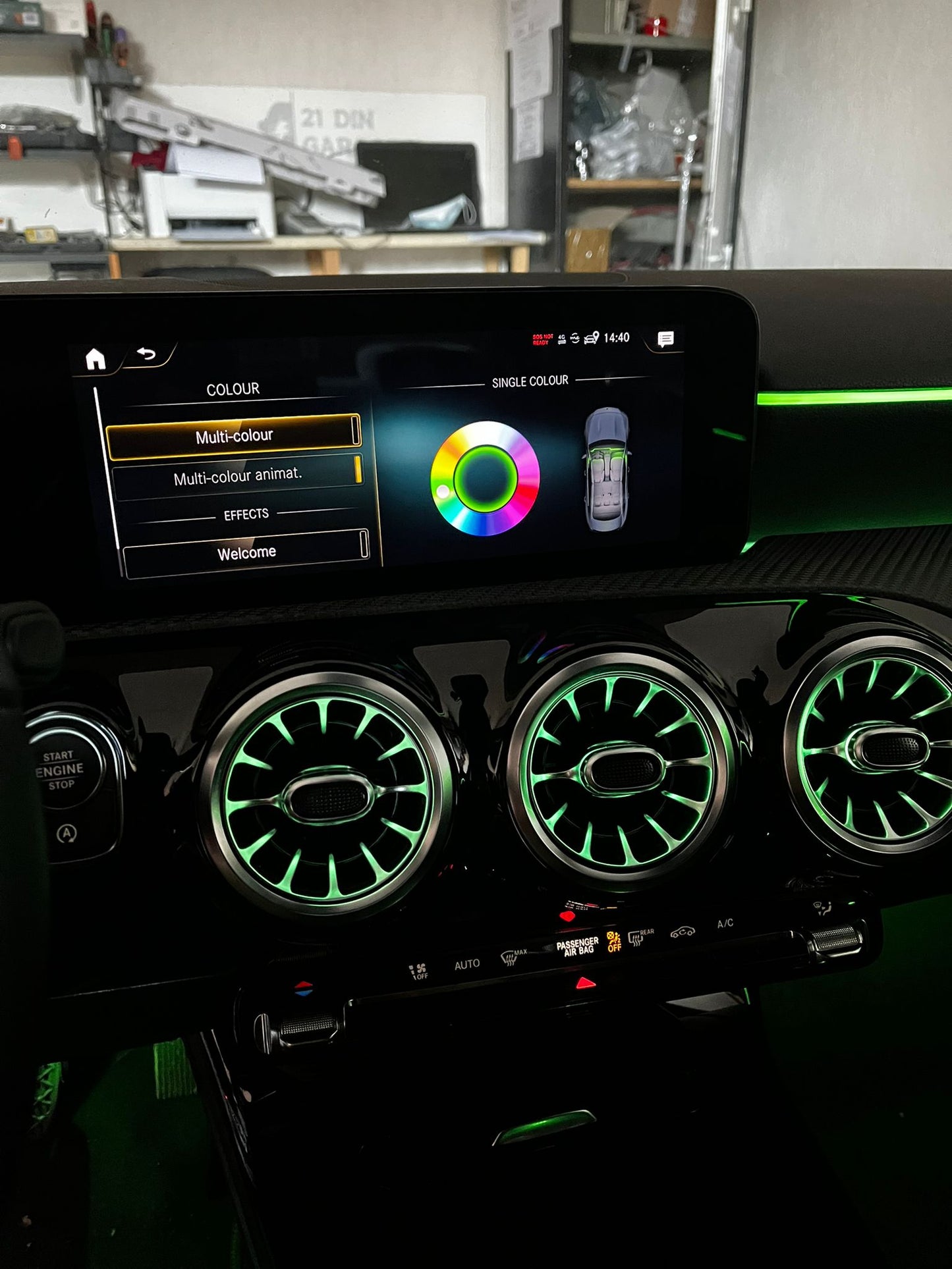 Set lumini ambientale dedicat control din navigatie compatibile cu Mercedes-Benz A-class / CLA W177 W118 ambientale originale benzi led banda led auto iluminat ambiental