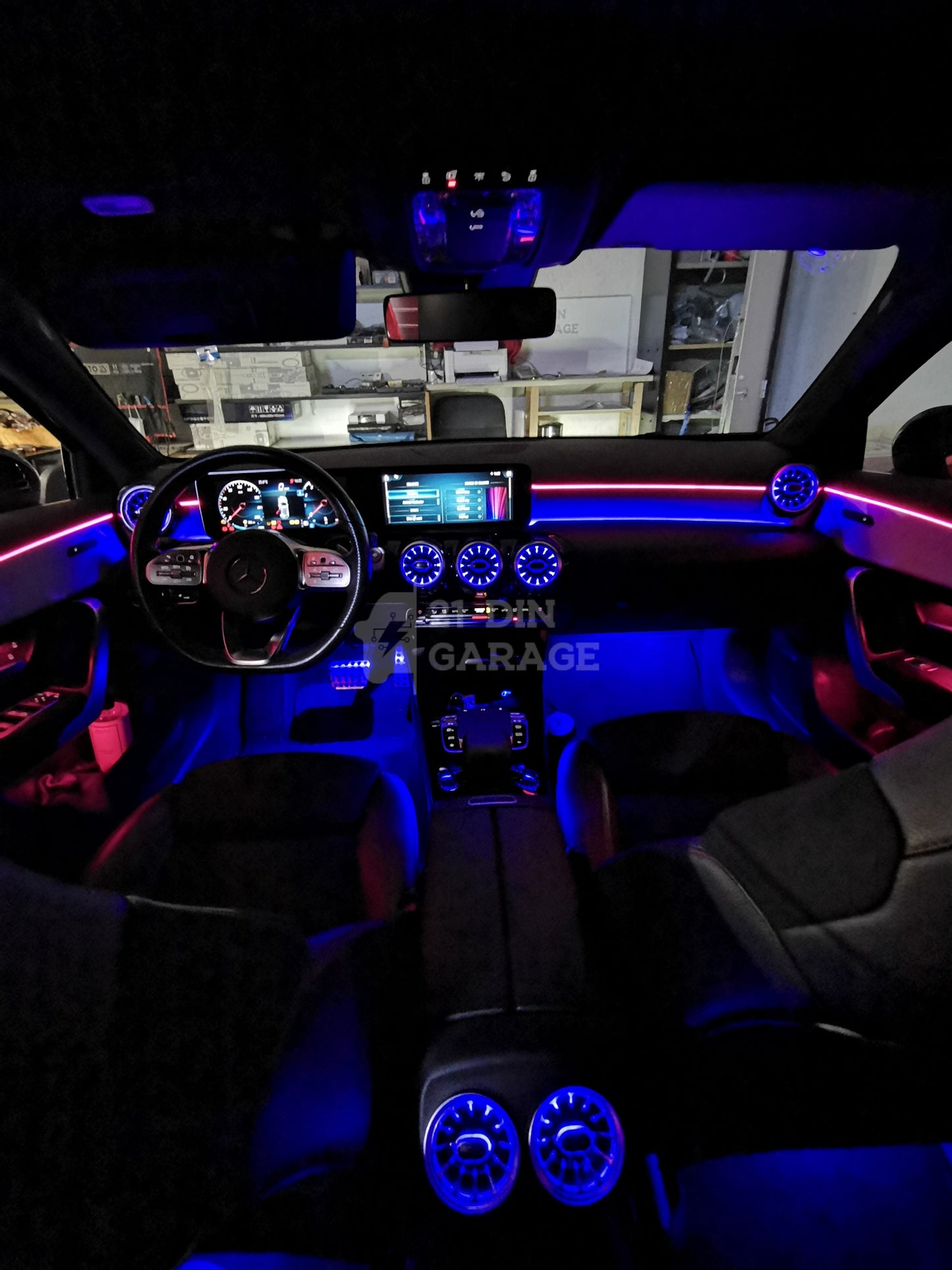 Set lumini ambientale dedicat control din navigatie compatibile cu Mercedes-Benz A-class / CLA W177 W118 ambientale originale benzi led banda led auto iluminat ambiental